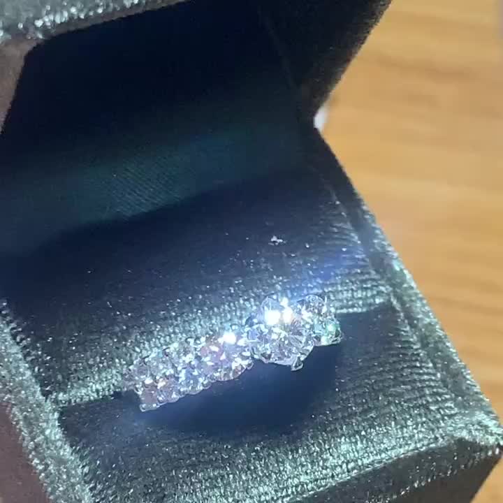 Carousel post from annelizabethjewelry.