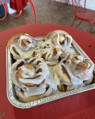 Photo post from marquettescakestudio.