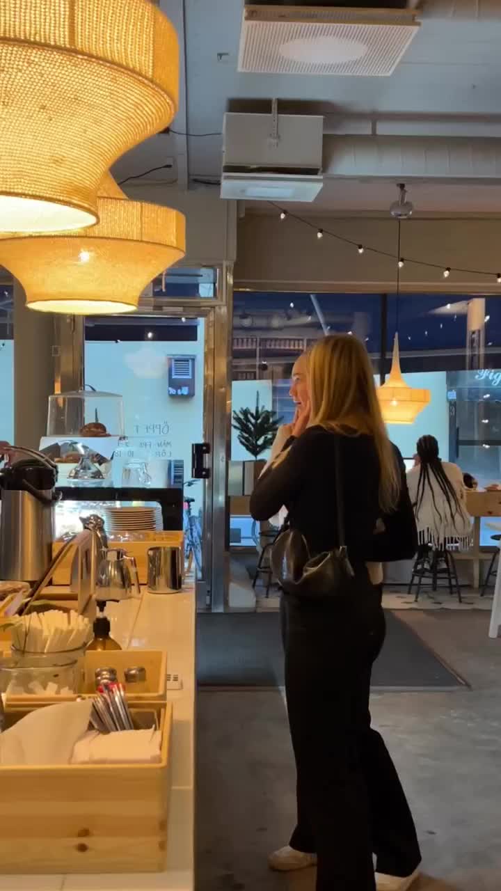 Video post from uno_fika_butik.
