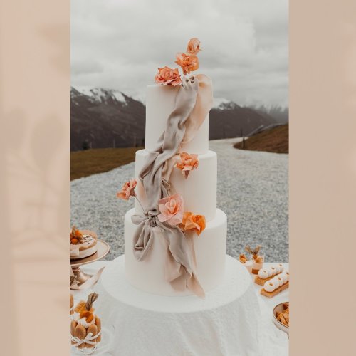 Photo post from suesseboutique.