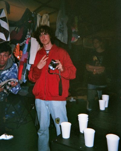Carousel post from 00s.art.wave.
