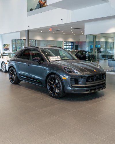 Carousel post from porschewarrington.