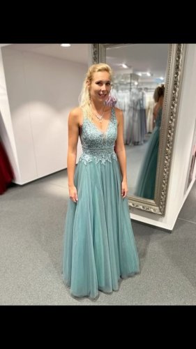 Video post from modehausbinder.