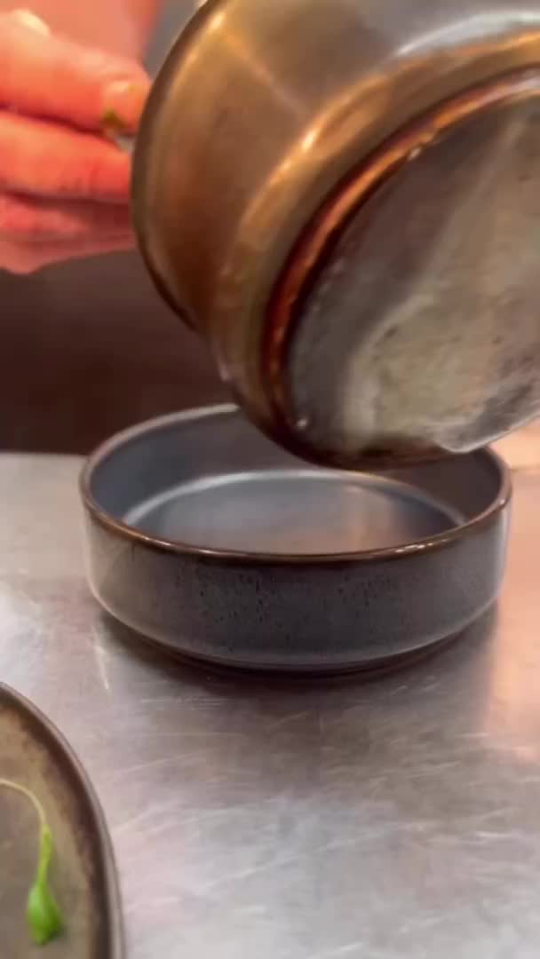 Video post from themoathouse.