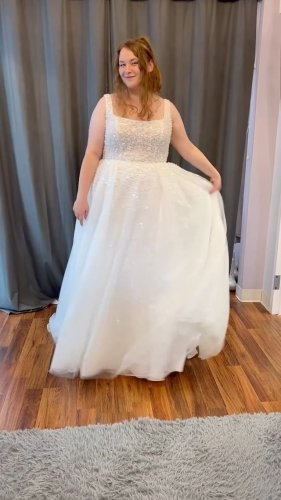 Video post from thecurvybridenj.