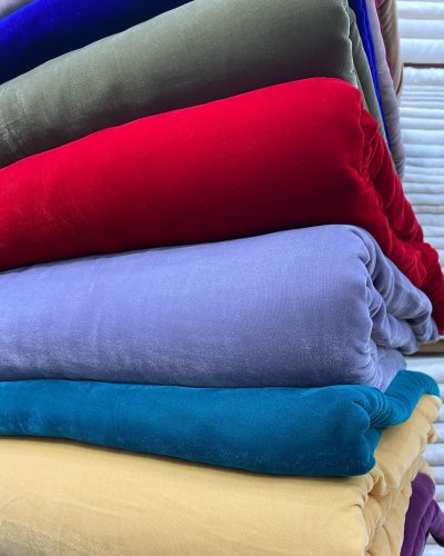 Carousel post from akbar_fabrics_.