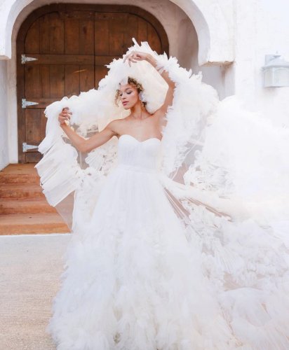 Photo post from jolibride.