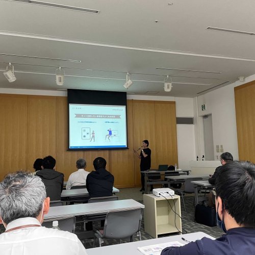 Photo post from embedsocialjapan.