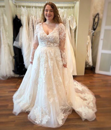 Photo post from thecurvybridenj.