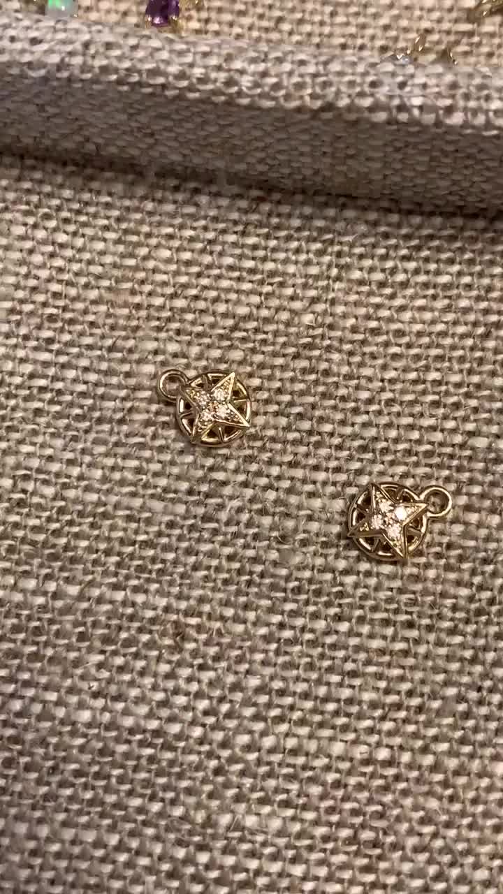 Video post from annelizabethjewelry.