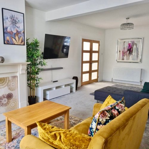 Carousel post from kasarstays.