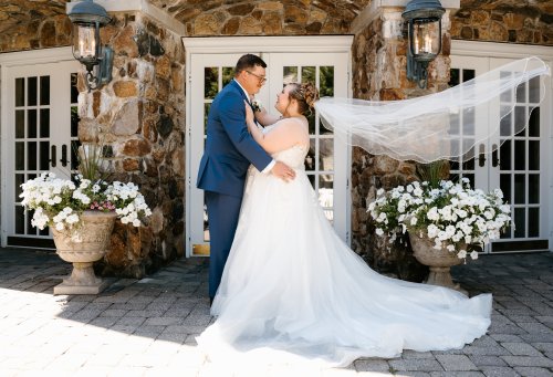 Photo post from thecurvybridenj.