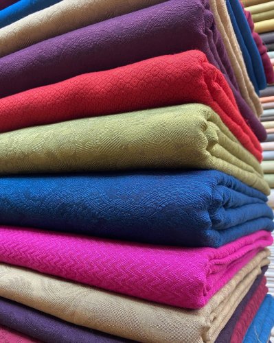 Carousel post from akbar_fabrics_.