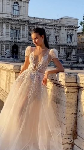 Video post from lelitebridal.