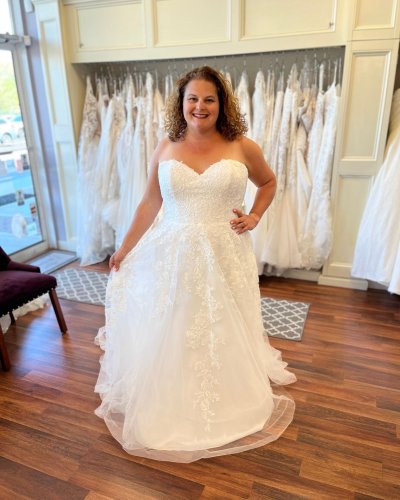 Photo post from thecurvybridenj.