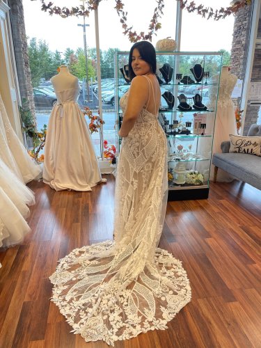 Photo post from thecurvybridenj.