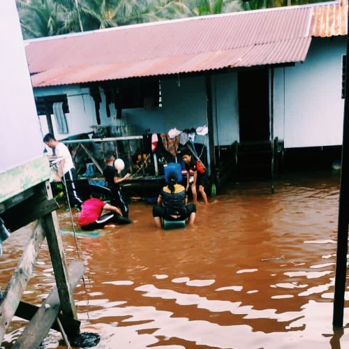 PostPhoto