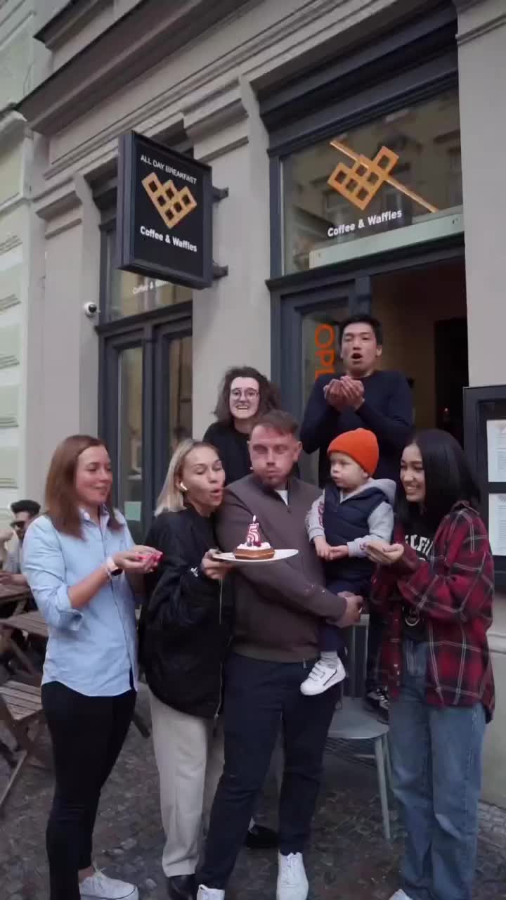 Video post from coffeeandwafflescz.