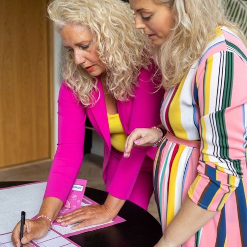 Carousel post from masteryourbusinessmoves.nl.