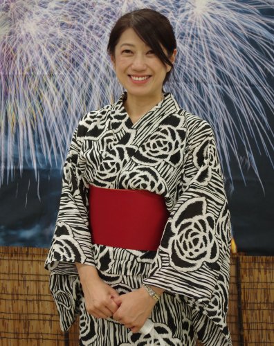 Carousel post from tenga.kimono.