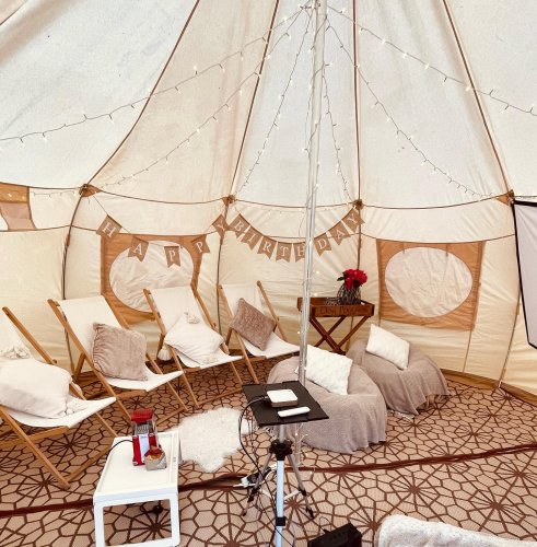 Carousel post from eazyeventhire.