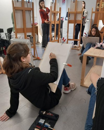 Carousel post from aur_arts.