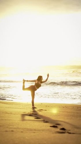 Video post from reachyoga_sd.