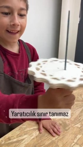 Video post from tobycomtr.
