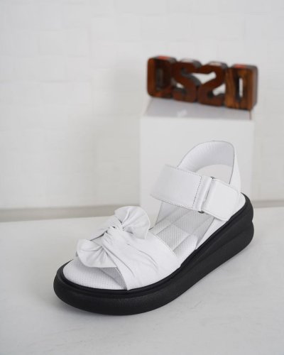 Carousel post from ossoshoes.