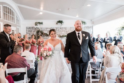 Carousel post from thecurvybridenj.