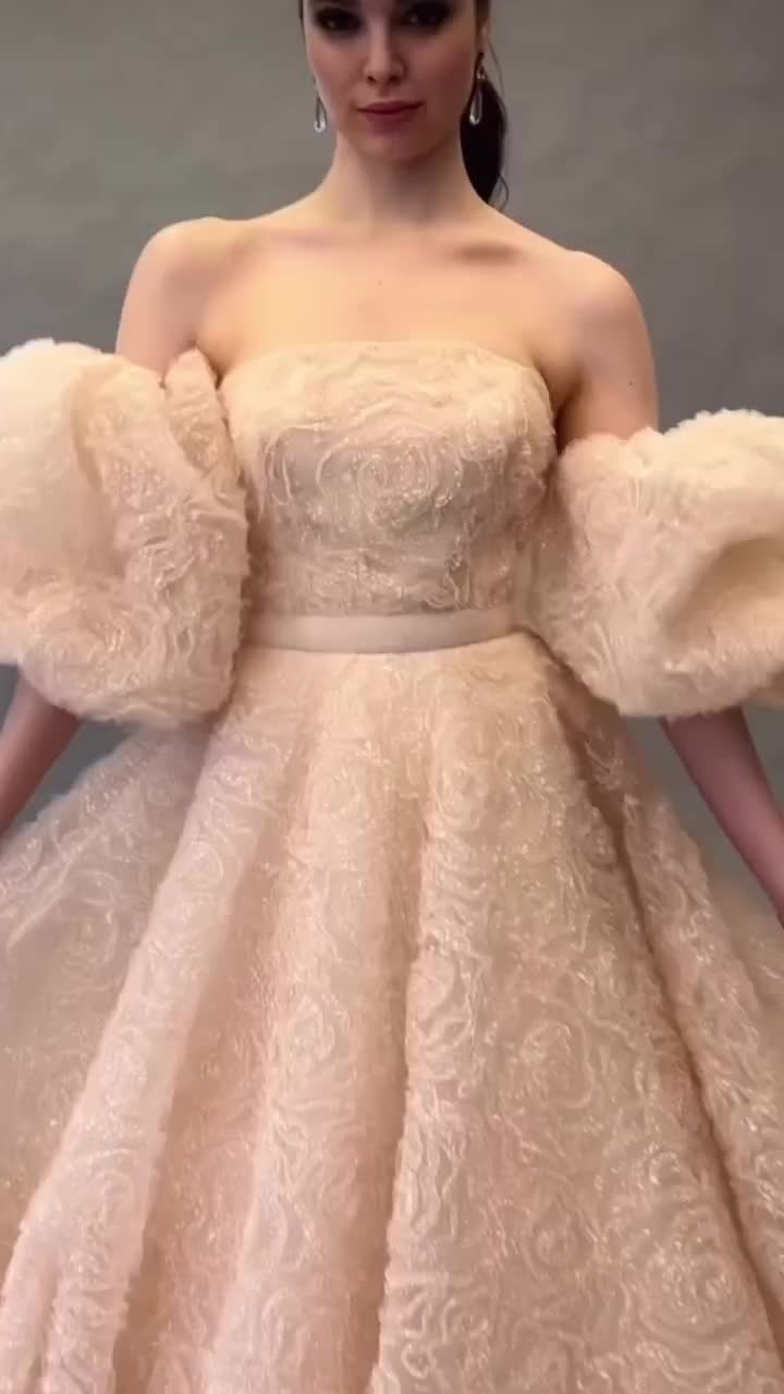 Video post from jolibride.