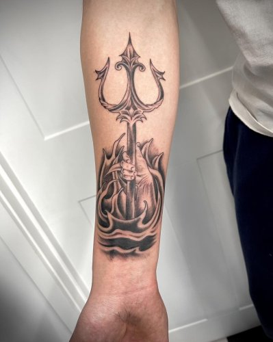 Photo post from lovetattoossandhurst.