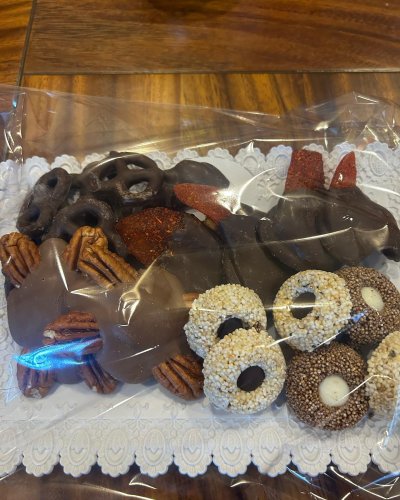 Carousel post from la_gifteria.