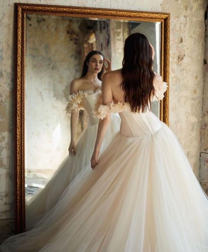 Photo post from jolibride.