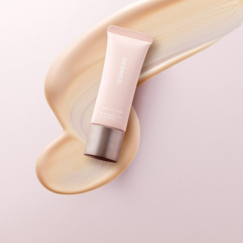 Carousel post from dermed_official.