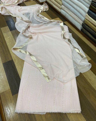 Carousel post from akbar_fabrics_.