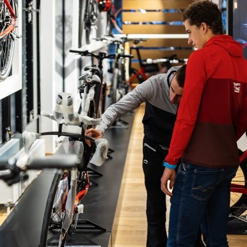 Carousel post from skinfitracingtriteam.