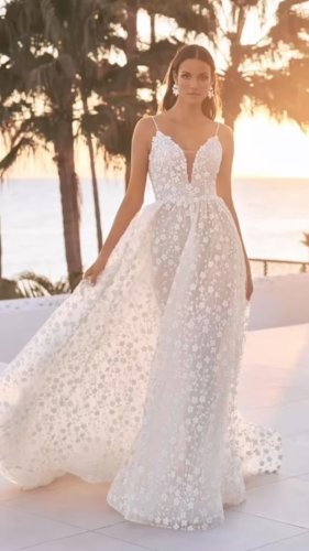 Video post from jolibride.