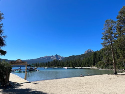 Carousel post from annelizabethjewelry.