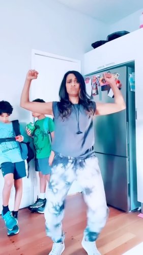 Video post from mumming_n_meing.