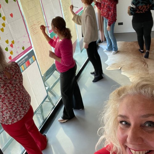 Carousel post from masteryourbusinessmoves.nl.