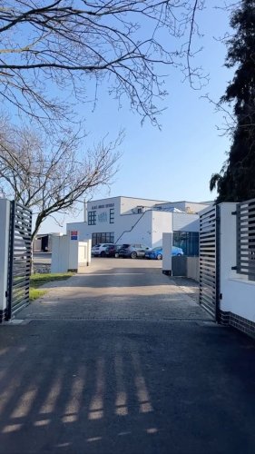 Video post from glasshouseretreat.