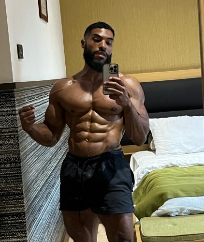 Carousel post from ph_gains.