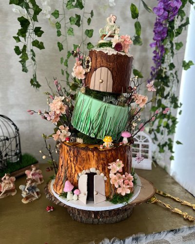 Photo post from famous_creations_catering.