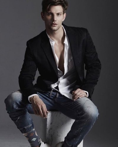 Photo post from clickmodelsphilly.
