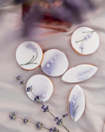 Carousel post from suesseboutique.