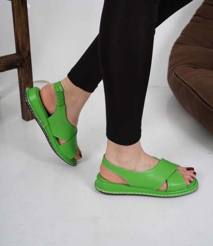 Carousel post from ossoshoes.
