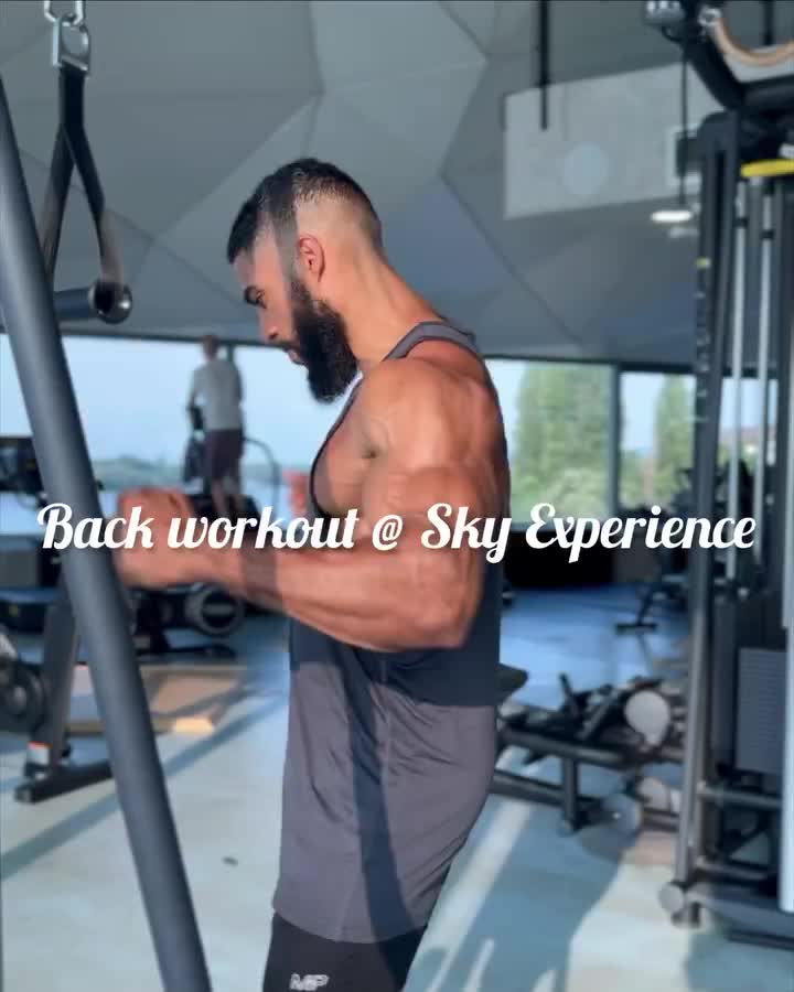 Carousel post from ph_gains.