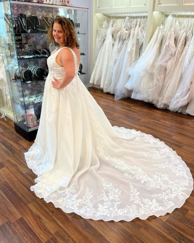 Photo post from thecurvybridenj.