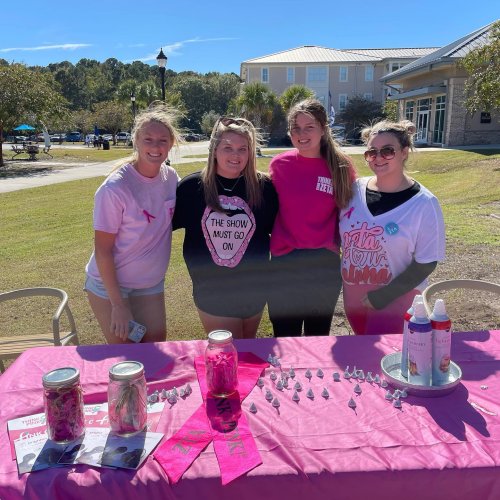 Carousel post from uscbstudentlife.